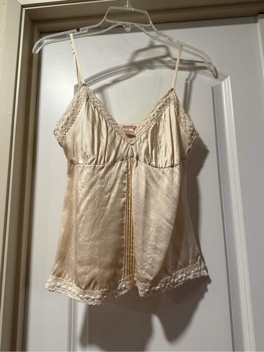 Gold Hawk Silk Cream Lace-Trim Camisole Size S